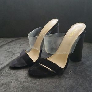 High heels sandal
